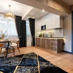 Zlota & - 500m Od Krupowek Апарт-отель 4*