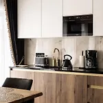 Апарт-отель Zlota & - 500m Od Krupowek Закопане