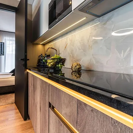Zlota & - 500m Od Krupowek Aparthotel