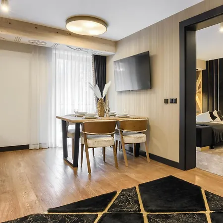 Zlota & - 500m Od Krupowek Aparthotel Zakopane