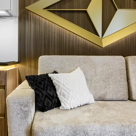 Zlota & - 500m Od Krupowek זקופאנה