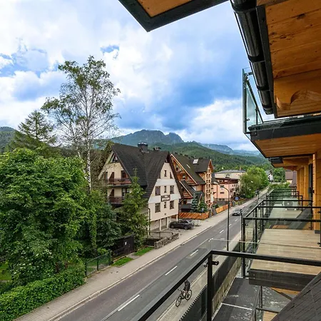 Zlota & - 500m Od Krupowek 4*