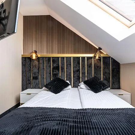 Zlota & - 500m Od Krupowek מלון דירות 4*