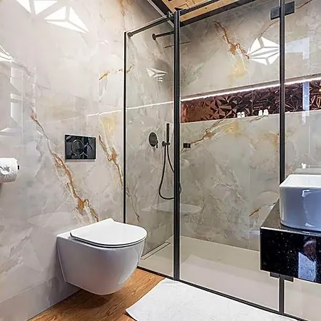 Zlota & - 500m Od Krupowek Aparthotel 4*