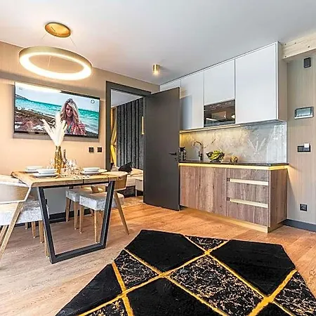 Zlota & - 500m Od Krupowek Apart Otel 4*